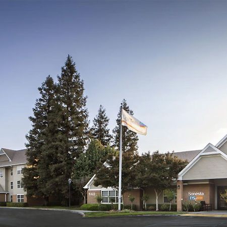 Sonesta Es Suites フレズノ エクステリア 写真