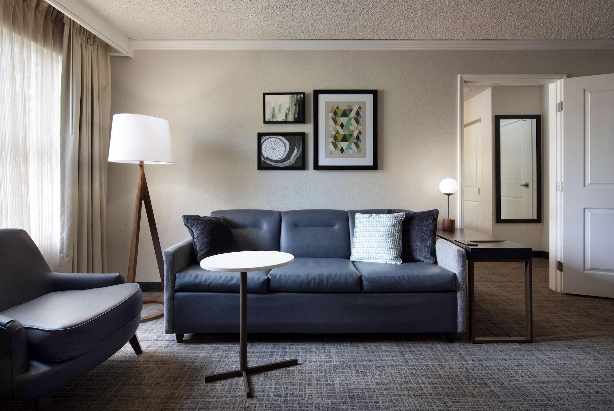 Sonesta Es Suites フレズノ エクステリア 写真