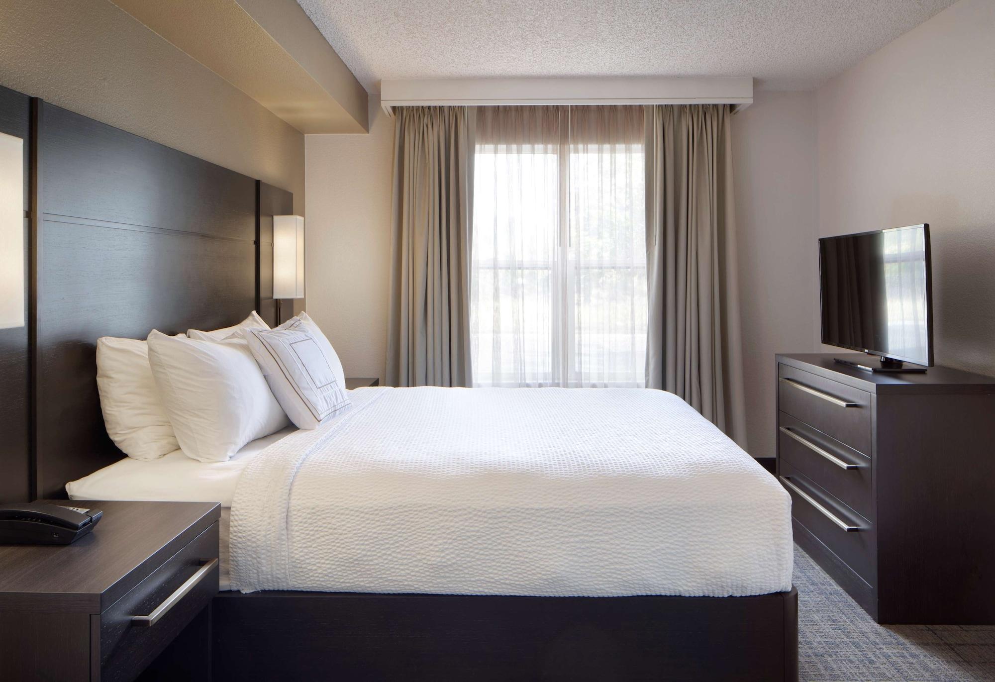 Sonesta Es Suites フレズノ エクステリア 写真