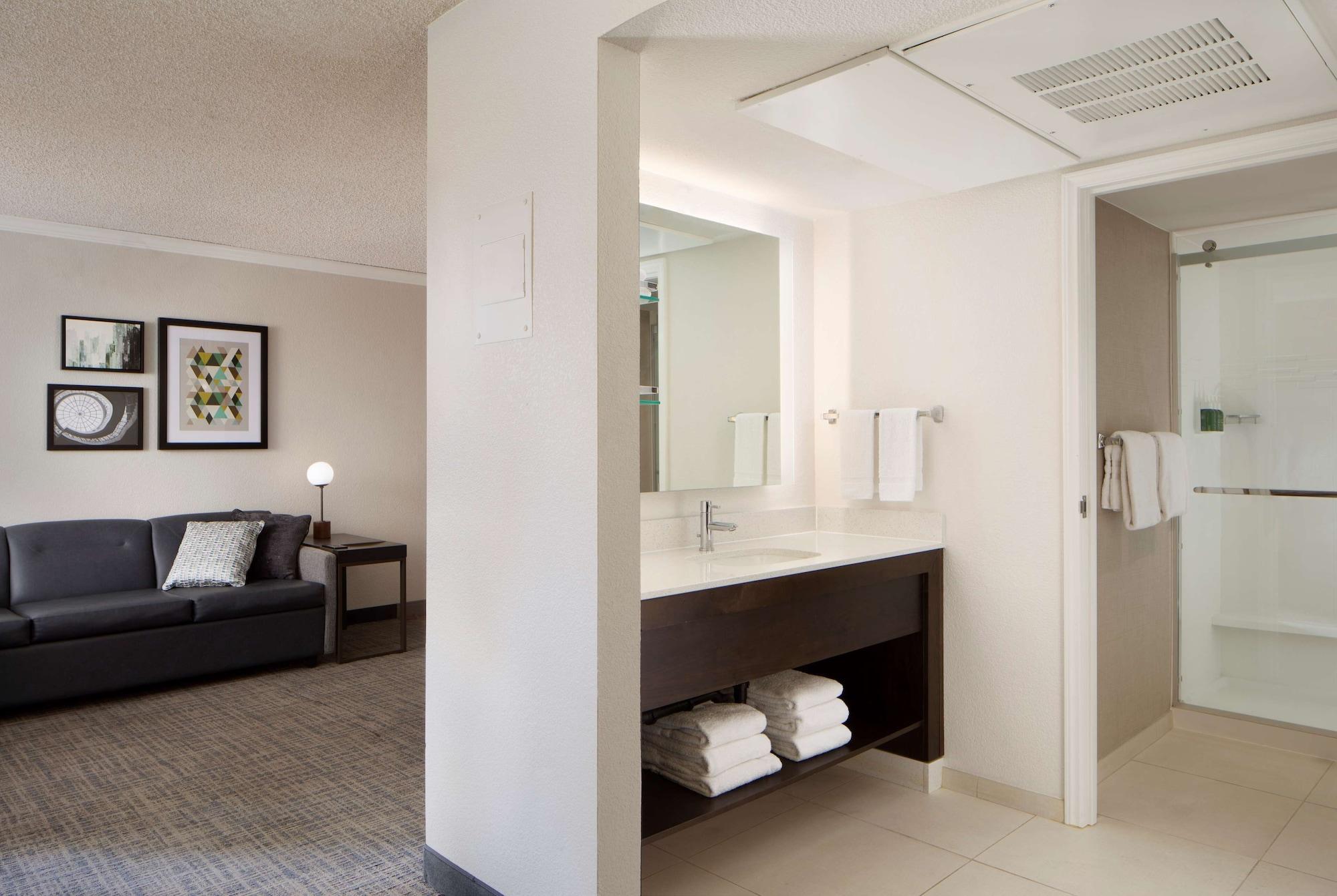 Sonesta Es Suites フレズノ エクステリア 写真